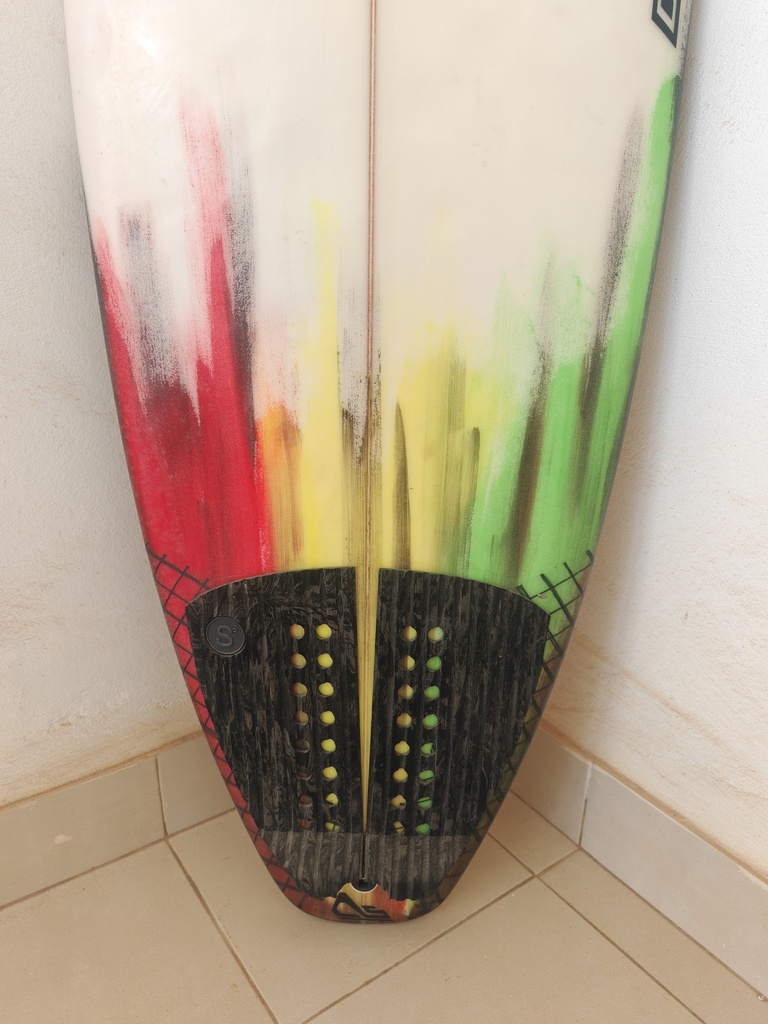 SHORTBOARD DADDYSEAL MODEL YARDIES Taille 6'0 x19 x 2'7/16 = 29,1L 