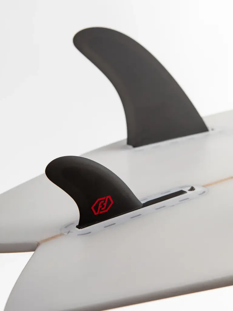 feather-fins-22_86e92d99-5ae4-442e-ace6-8e179a0062a8.webp